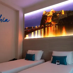 the-sun-boutique-napoli.hotels-amalfi.com/