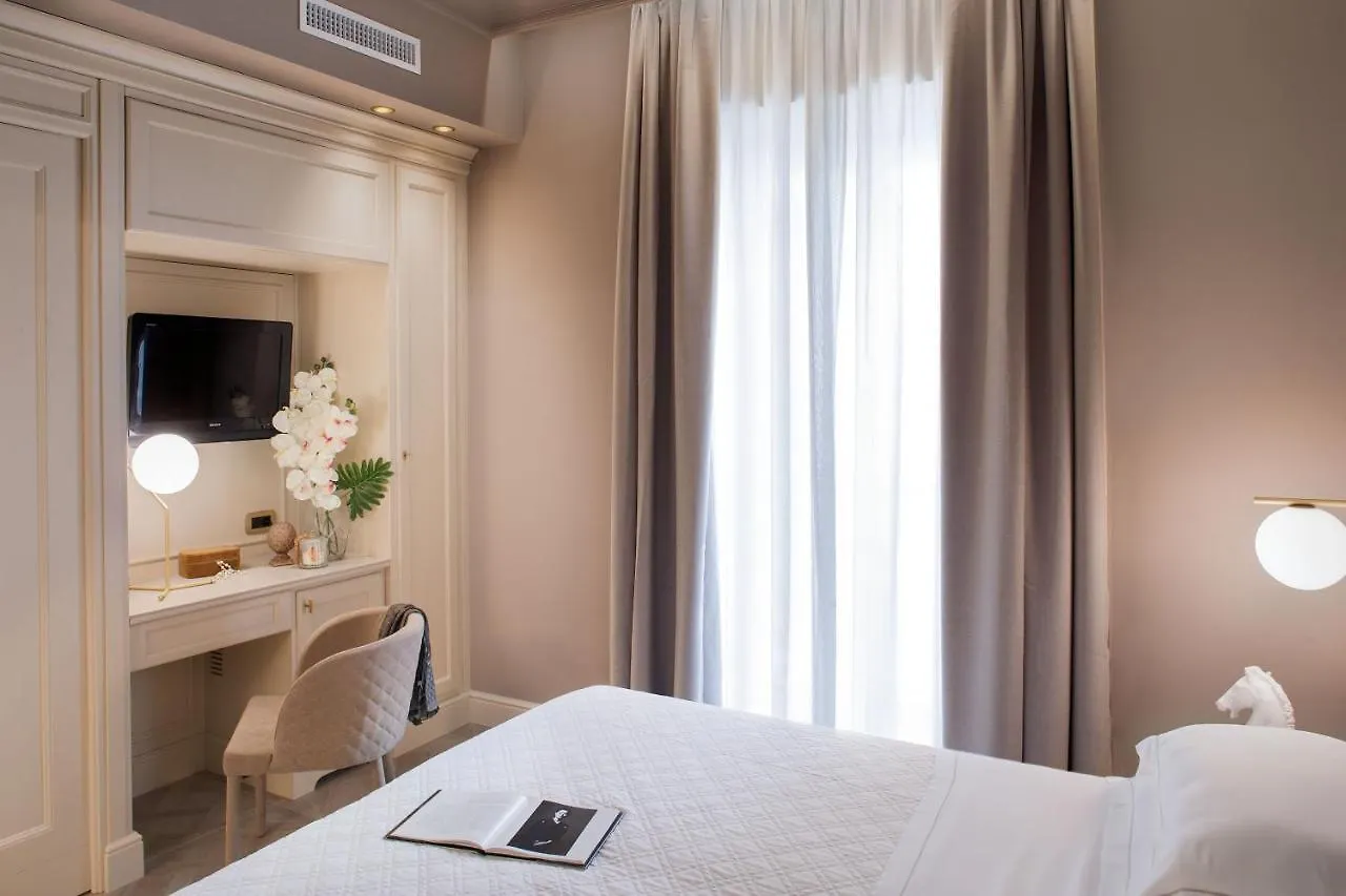 Hotel Savoia 알라시오