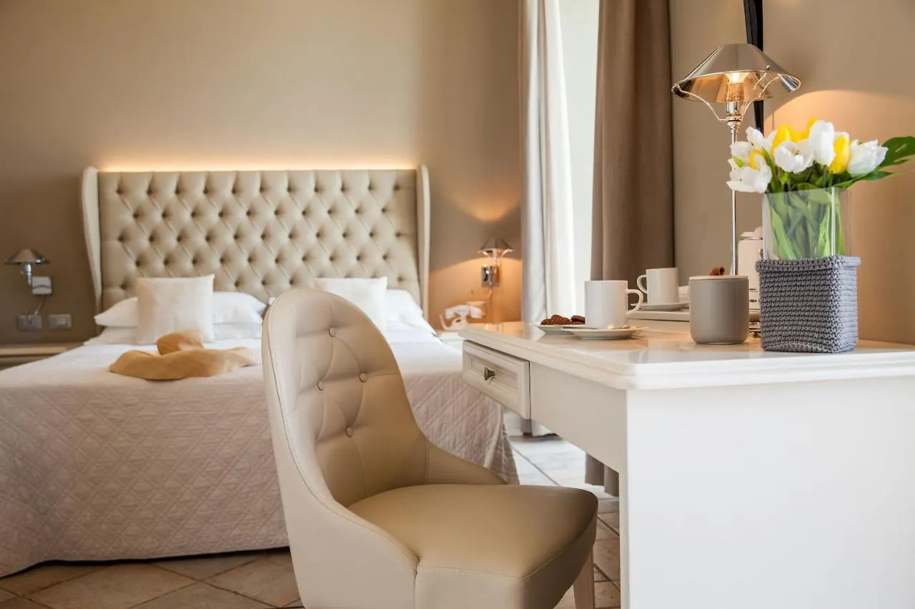 Hotel Savoia 알라시오
