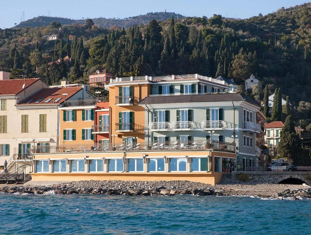 Hotel Savoia 알라시오